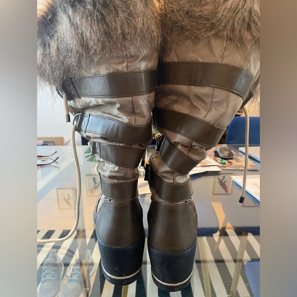 Cougar Women’s Tall Faux Fur Insulated Lancaster Snow Boot Waterproof Size 8 - Picture 2 of 9